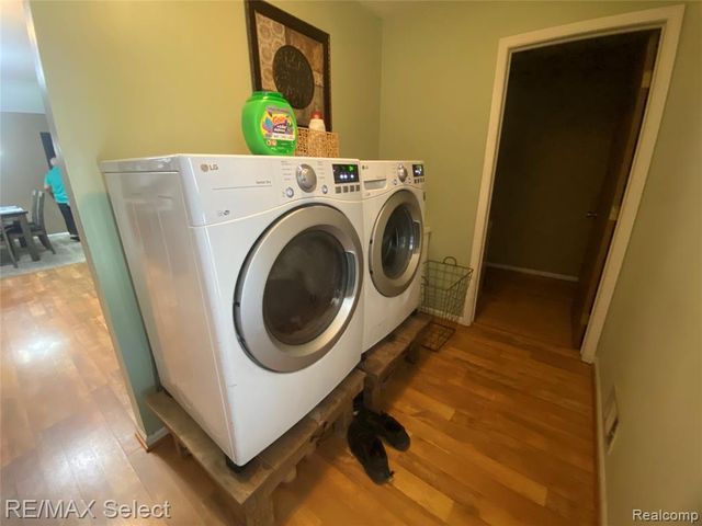 5057 Sandalwood Drive, Grand Blanc, MI 48439