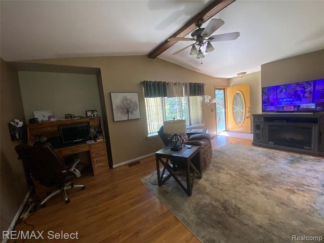 5057 Sandalwood Drive, Grand Blanc, MI 48439
