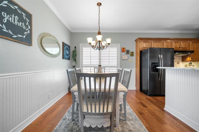 9002 Ridge Point Drive, Woodway, TX 76712