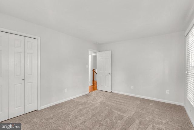 9428 MEADOW SHIRE LN, Great Falls, VA 22066