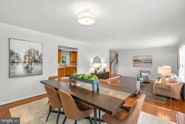 9428 MEADOW SHIRE LN, Great Falls, VA 22066