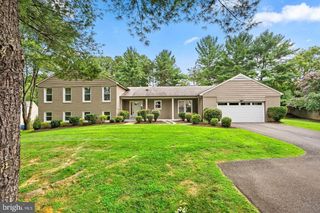9428 MEADOW SHIRE LN, Great Falls, VA 22066