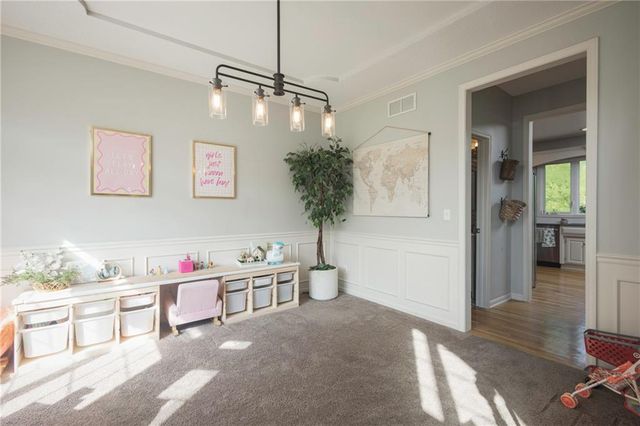 1012 NE Serenity Lane, Lee's Summit, MO 64064