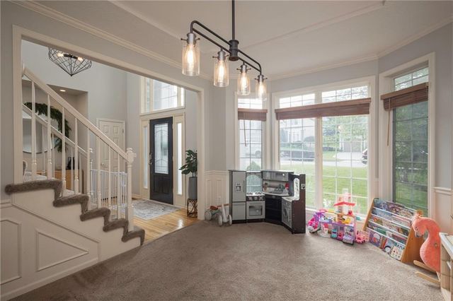 1012 NE Serenity Lane, Lee's Summit, MO 64064