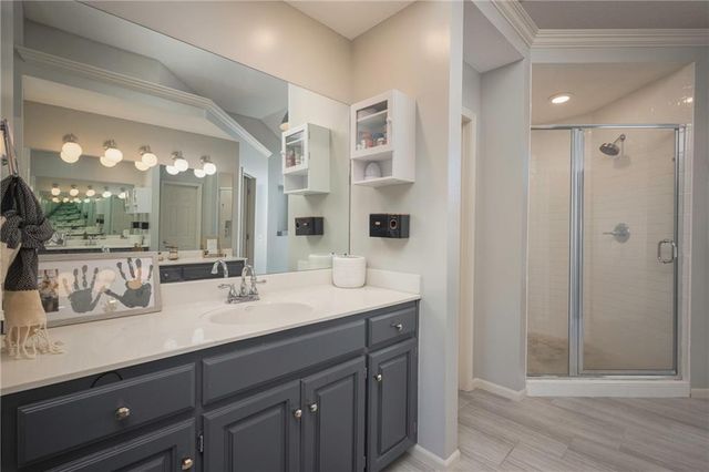 1012 NE Serenity Lane, Lee's Summit, MO 64064
