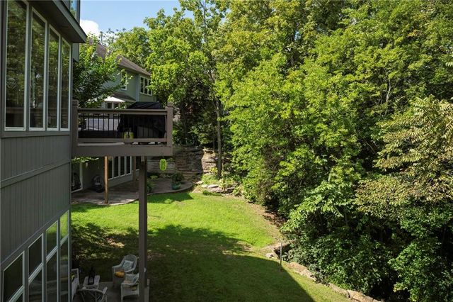 1012 NE Serenity Lane, Lee's Summit, MO 64064