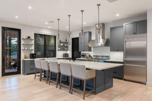 7750 Lahontan Drive, Truckee, CA 96161