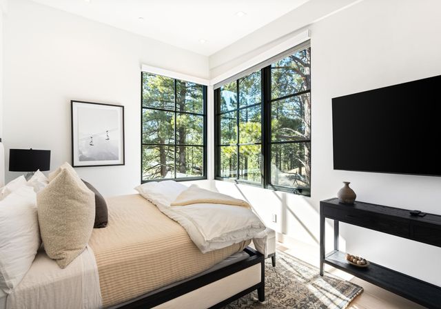 7750 Lahontan Drive, Truckee, CA 96161