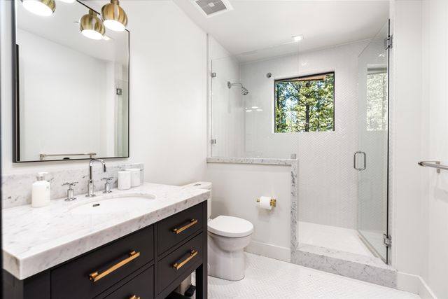 7750 Lahontan Drive, Truckee, CA 96161