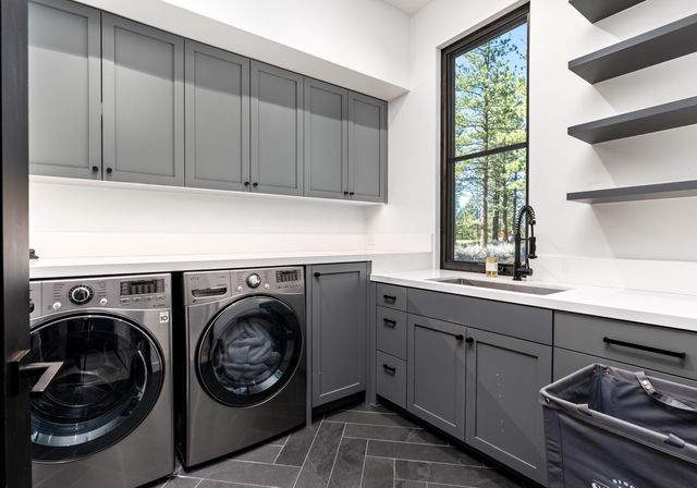 7750 Lahontan Drive, Truckee, CA 96161