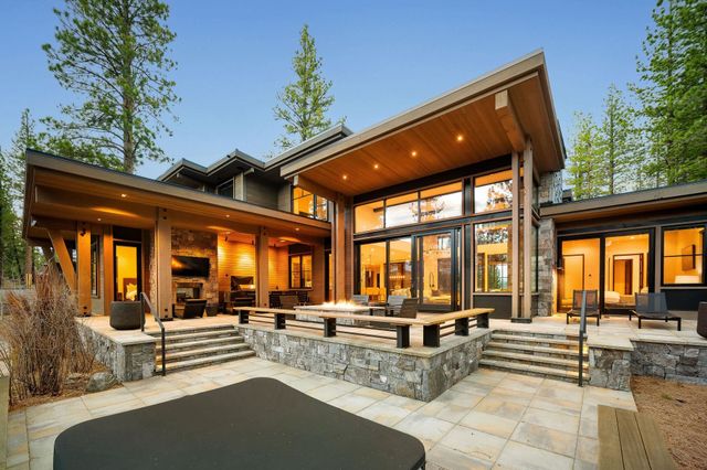 7750 Lahontan Drive, Truckee, CA 96161