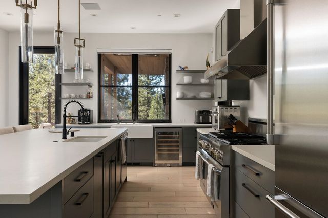 7750 Lahontan Drive, Truckee, CA 96161