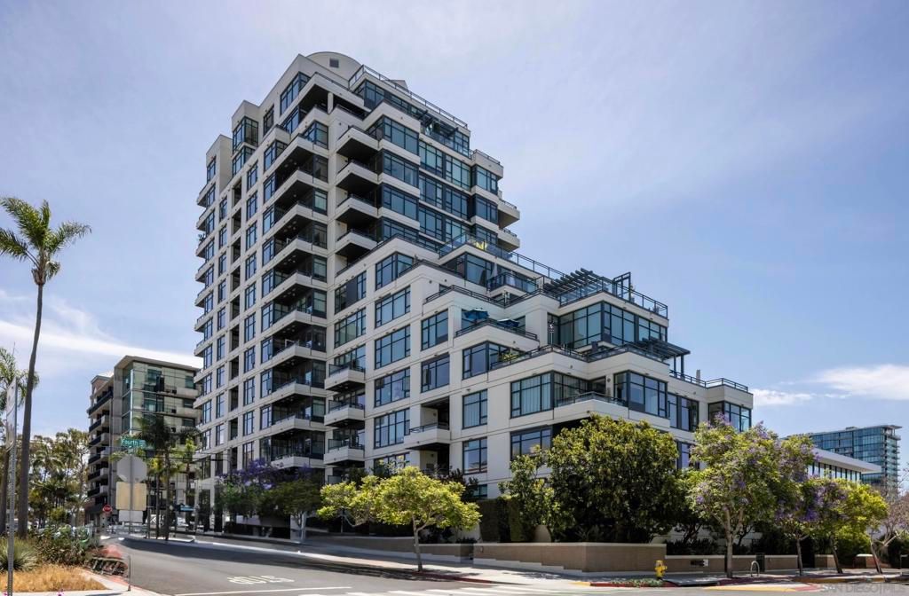 475 Redwood St 701, San Diego, CA 92103 — photo 2
