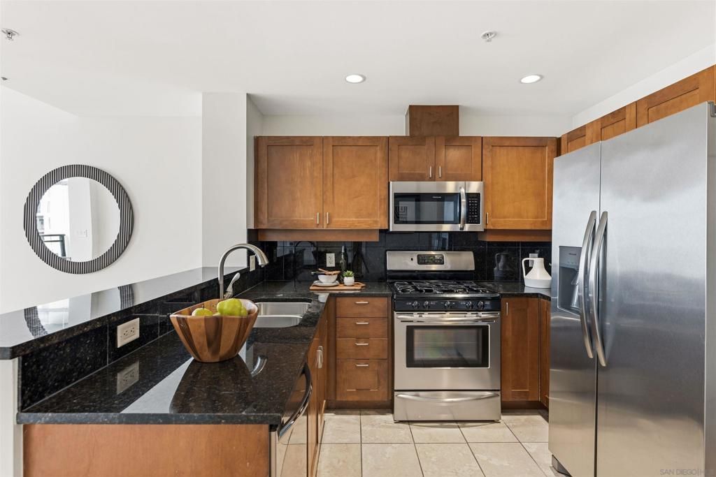 475 Redwood St 701, San Diego, CA 92103 — photo 4