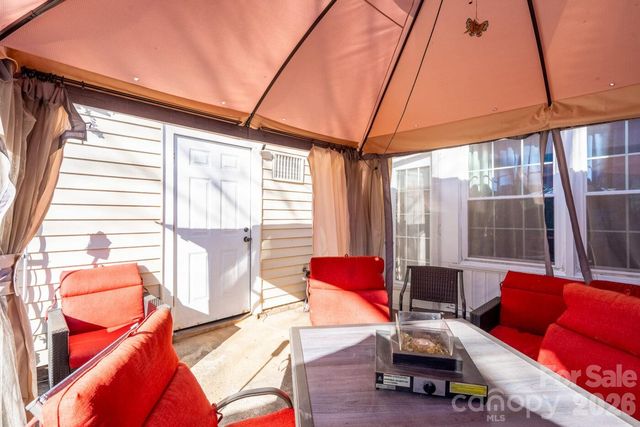 8042 Regent Park Lane, Charlotte, NC 28210