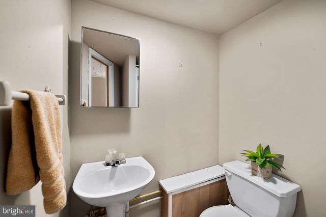 3432 ROLAND AVE, Baltimore, MD 21211