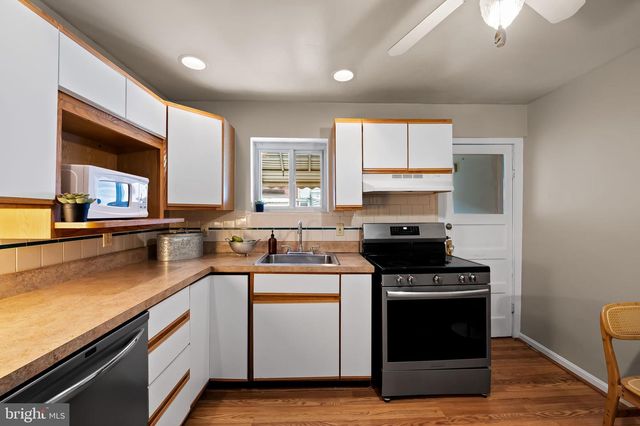 3432 ROLAND AVE, Baltimore, MD 21211