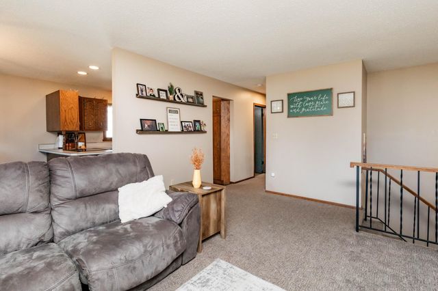 2601 Atlantic Drive S, Fargo, ND 58103
