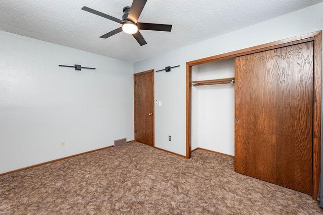 2601 Atlantic Drive S, Fargo, ND 58103