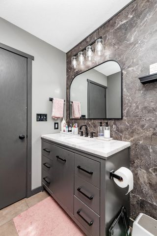 2601 Atlantic Drive S, Fargo, ND 58103