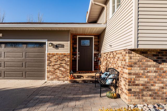 2601 Atlantic Drive S, Fargo, ND 58103