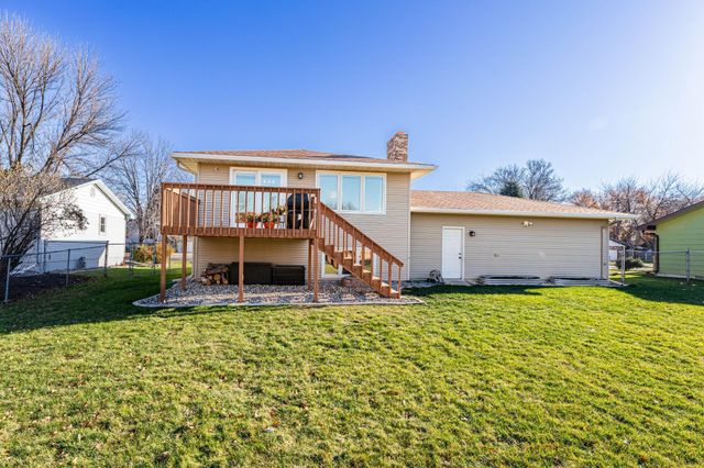 2601 Atlantic Drive S, Fargo, ND 58103