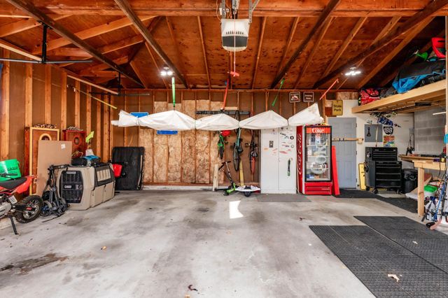 2601 Atlantic Drive S, Fargo, ND 58103