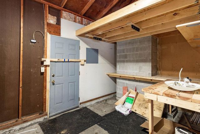 2601 Atlantic Drive S, Fargo, ND 58103