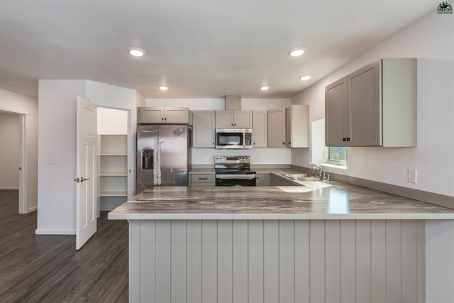 3430 DUNDEE LOOP, North Pole, AK 99705