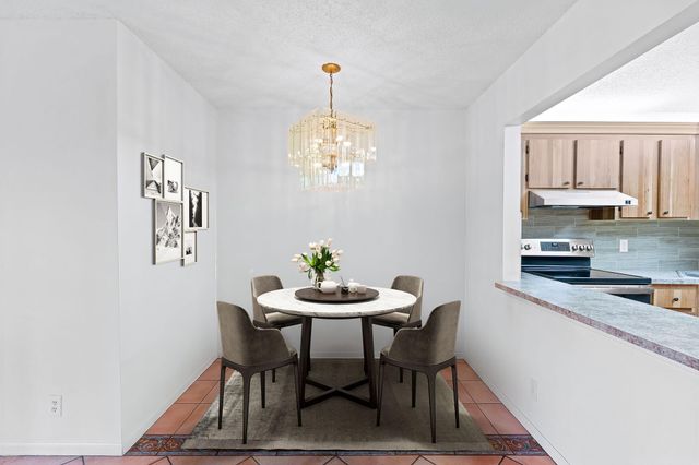 322 Knotty Pine Circle D2, Greenacres, FL 33463