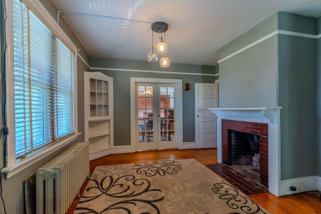 16 Chapel St, Wareham, MA 02571