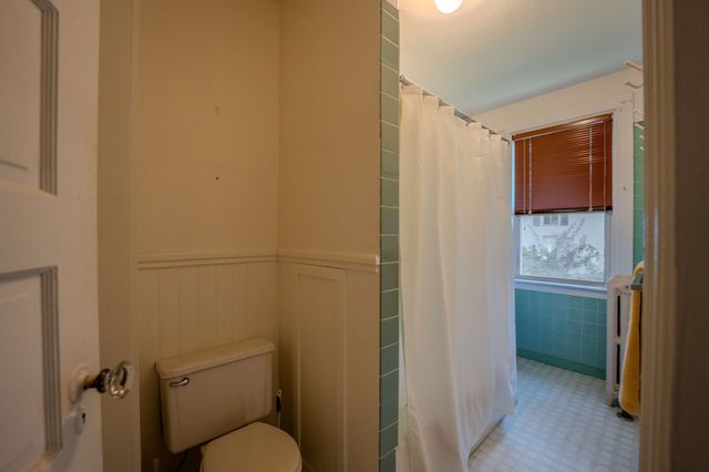 16 Chapel St, Wareham, MA 02571