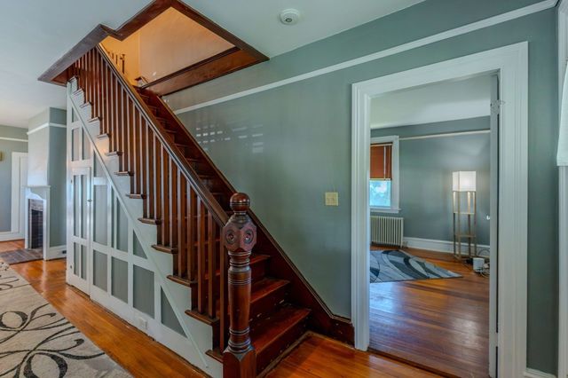 16 Chapel St, Wareham, MA 02571