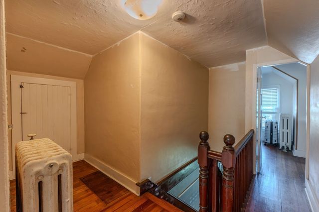 16 Chapel St, Wareham, MA 02571