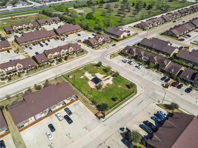 221 Capps Drive, College Station, TX 77845