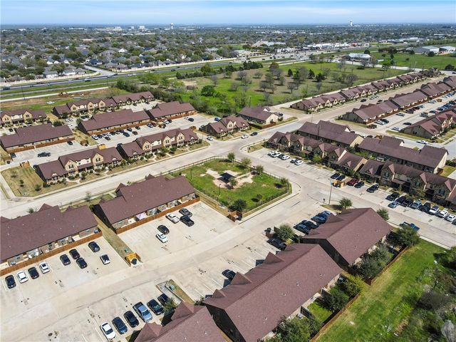 221 Capps Drive, College Station, TX 77845