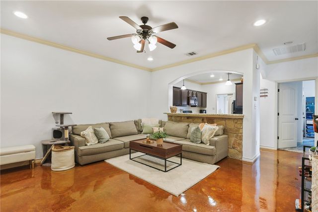 221 Capps Drive, College Station, TX 77845