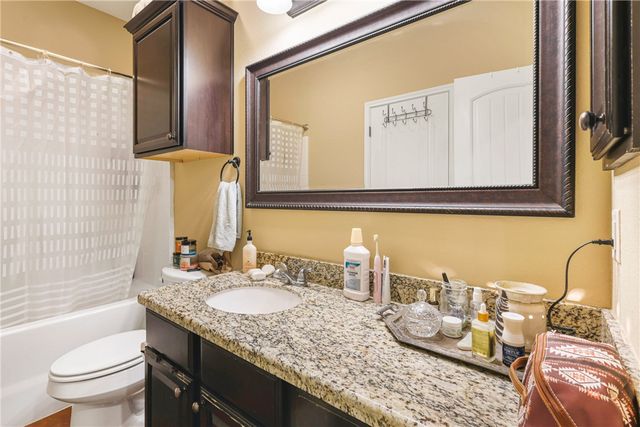 221 Capps Drive, College Station, TX 77845