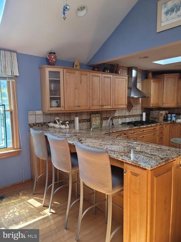 4802 RUSH DR, Pipersville, PA 18947
