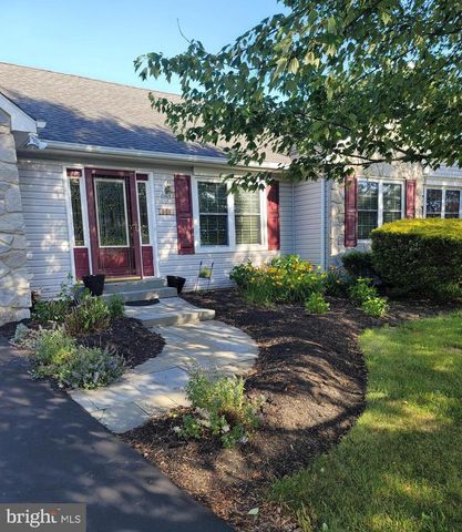 4802 RUSH DR, Pipersville, PA 18947