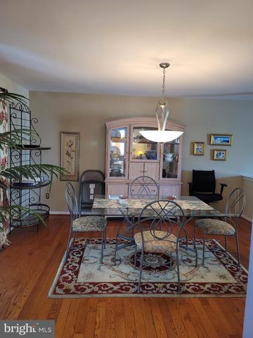 4802 RUSH DR, Pipersville, PA 18947