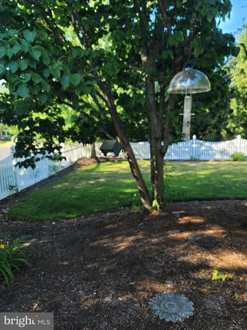 4802 RUSH DR, Pipersville, PA 18947