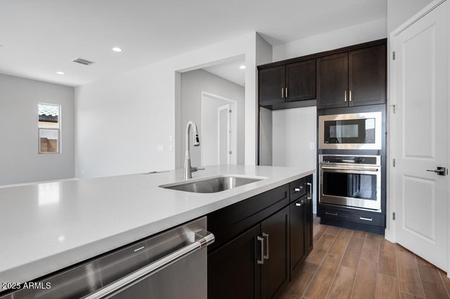 18147 W TANGLEWOOD Drive, Goodyear, AZ 85338