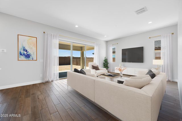 18147 W TANGLEWOOD Drive, Goodyear, AZ 85338