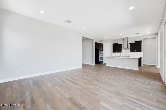 18147 W TANGLEWOOD Drive, Goodyear, AZ 85338