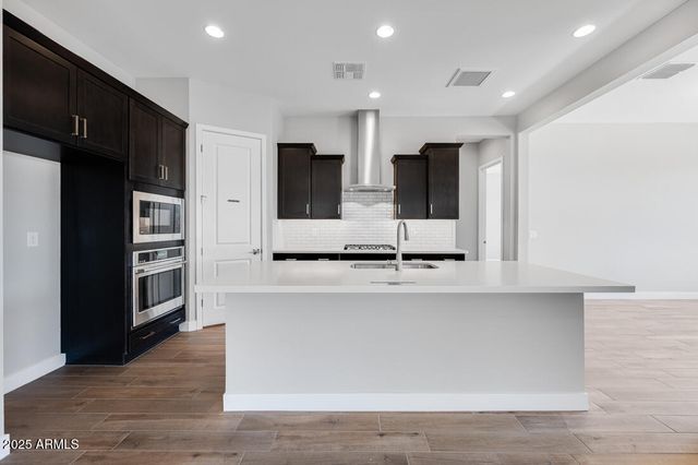 18147 W TANGLEWOOD Drive, Goodyear, AZ 85338