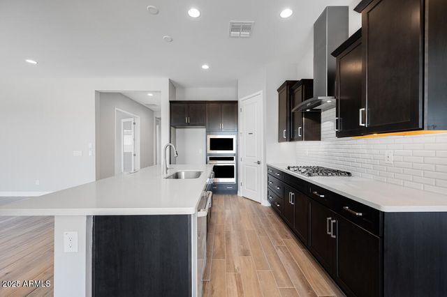 18147 W TANGLEWOOD Drive, Goodyear, AZ 85338