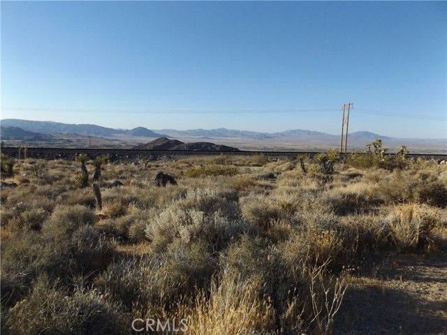 15 Tate Lane, Lucerne Valley, CA 92356