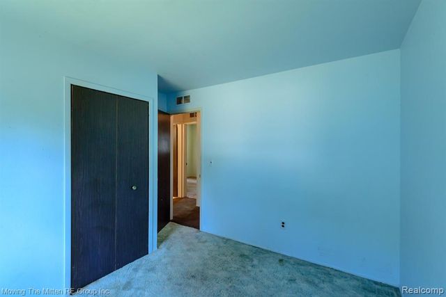 11137 Jackson Street, Belleville, MI 48111