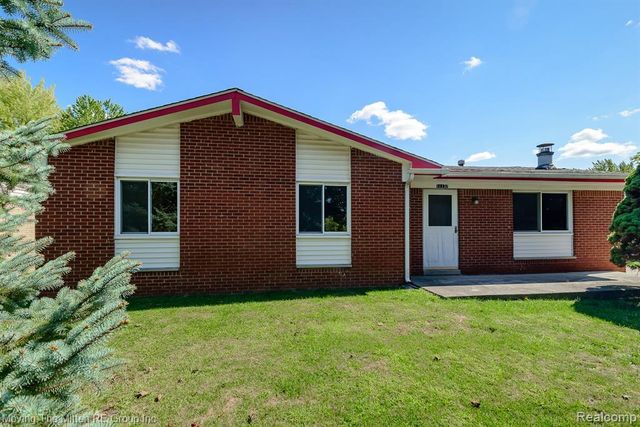 11137 Jackson Street, Belleville, MI 48111